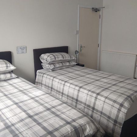 لايستر Comfort Guest House الغرفة الصورة